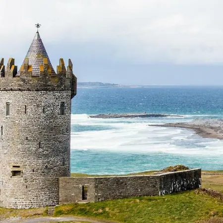 Boherbui On The Wild Atlantic Way * Doolin